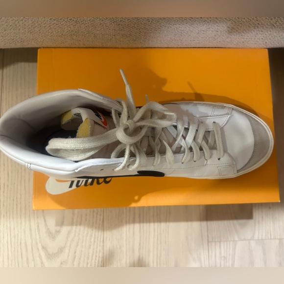 Nike Men’s Size 12 Blazers in black and white - Picture 7 of 8